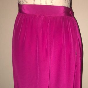 Pink wrap skirt 100 % polyester 💕💕💕